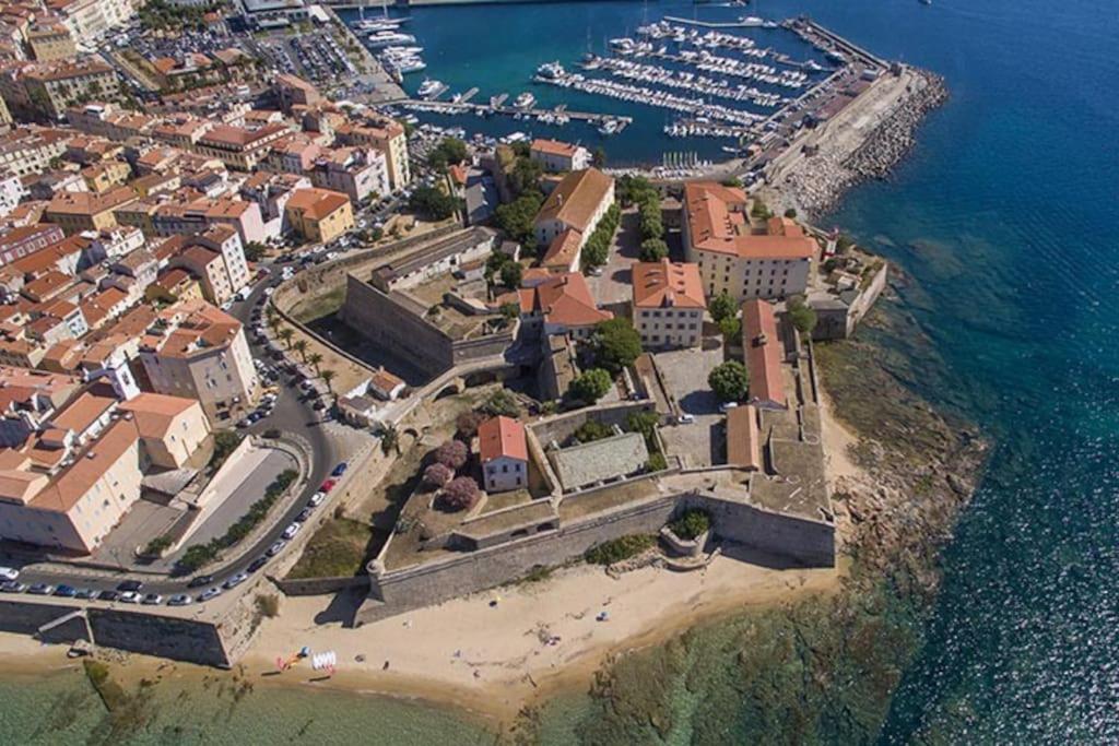 Somptueux T3 77m2 Centre Diamant Sur Equipe Ajaccio (Corsica)